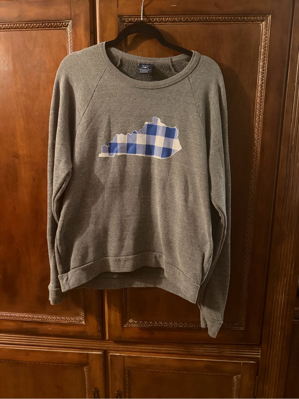 Kentucky Gray women’s Sweatshirt with Blue Buffalo Check State Patch